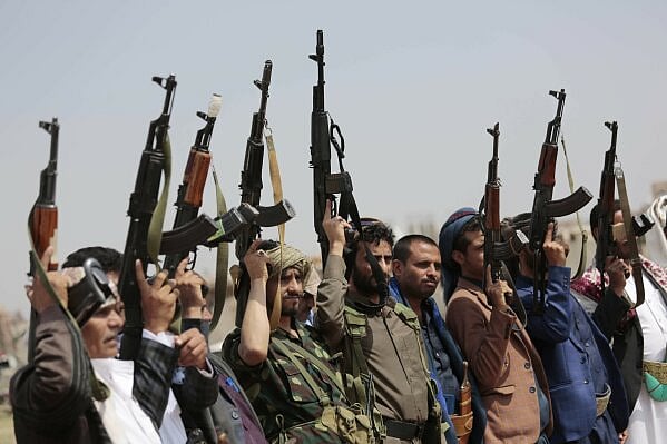 AP : Houthi rebels in Yemen